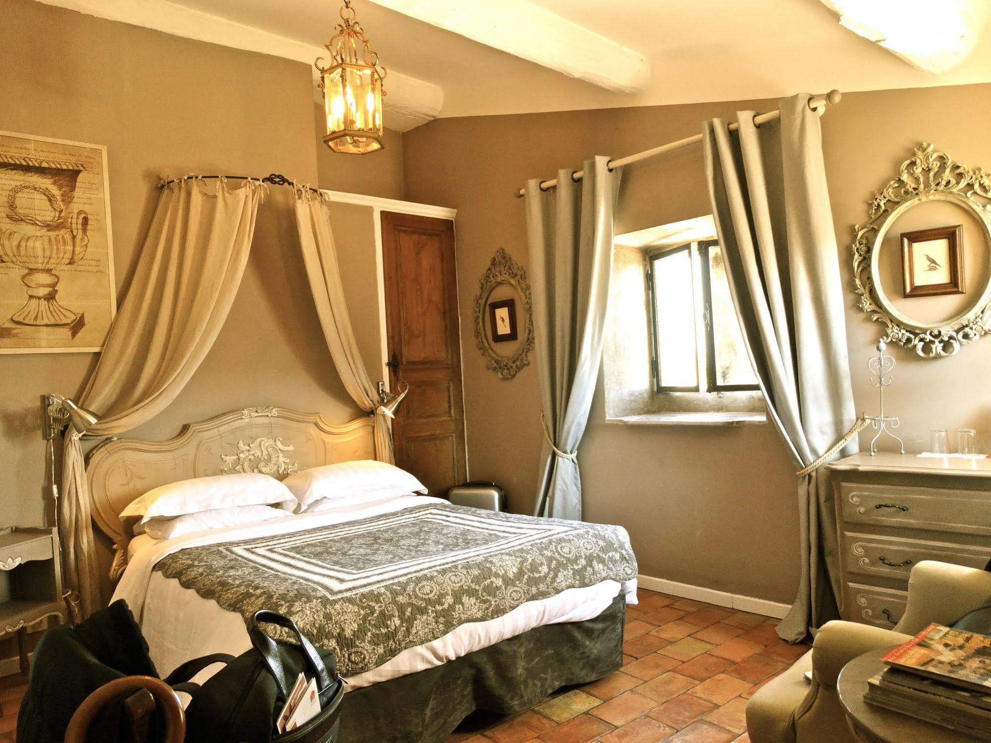 Un Patio En Luberon Bed & Breakfast Ansouis ภายนอก รูปภาพ