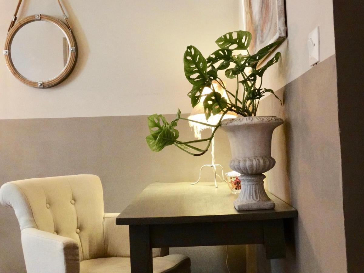 Un Patio En Luberon Bed & Breakfast Ansouis ภายนอก รูปภาพ